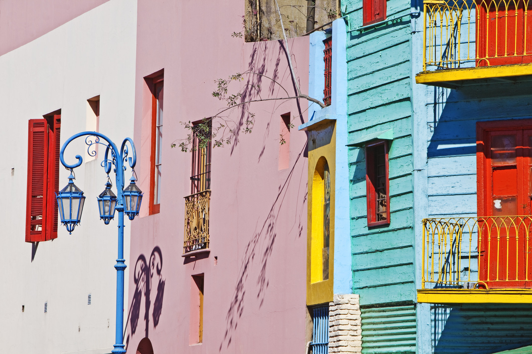 Színpompás városok, amelyek mosolyt csalnak az arcunkra