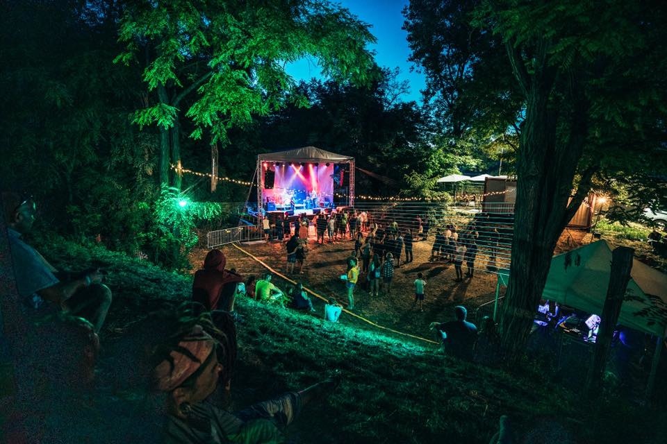 Biztonságban kikapcsolódni? Akkor Völgyhétvégék!