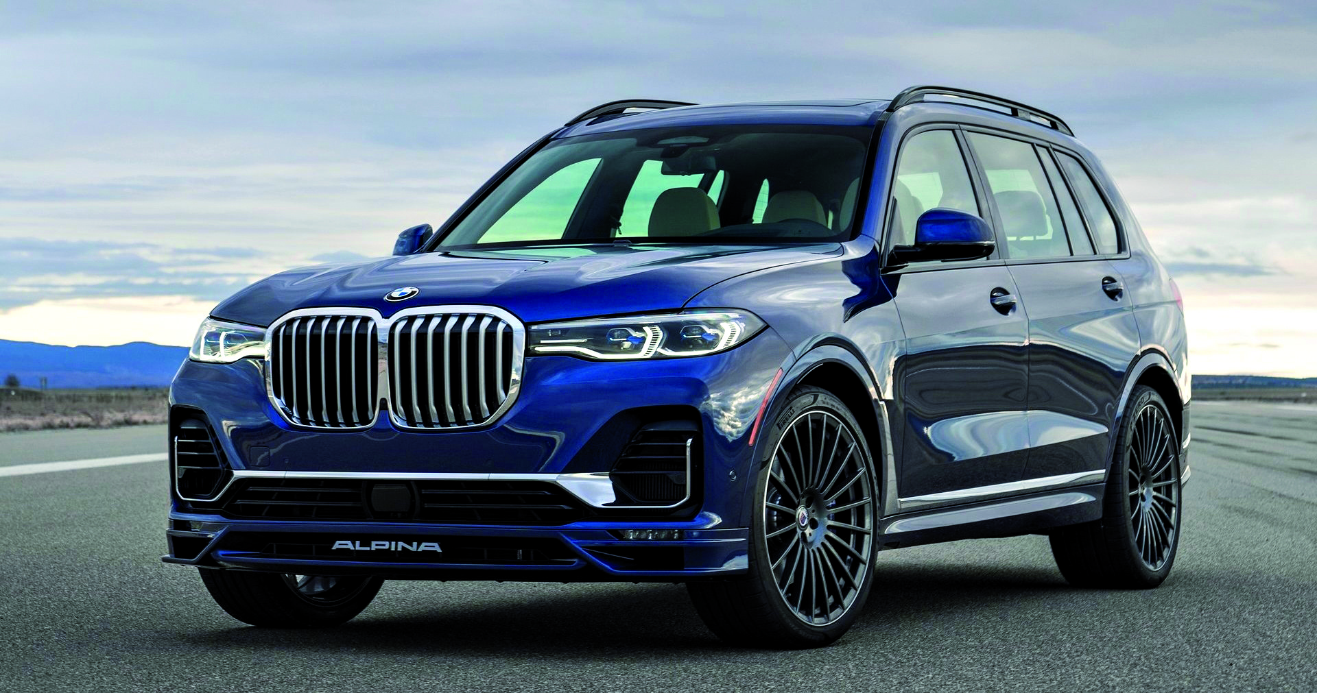 Luxus és teljesítmény bármilyen útra az új BMW SUV-vel