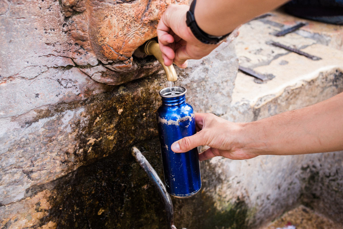 Kifogyott a kulacsod? 3 app, ami segít vizet találni