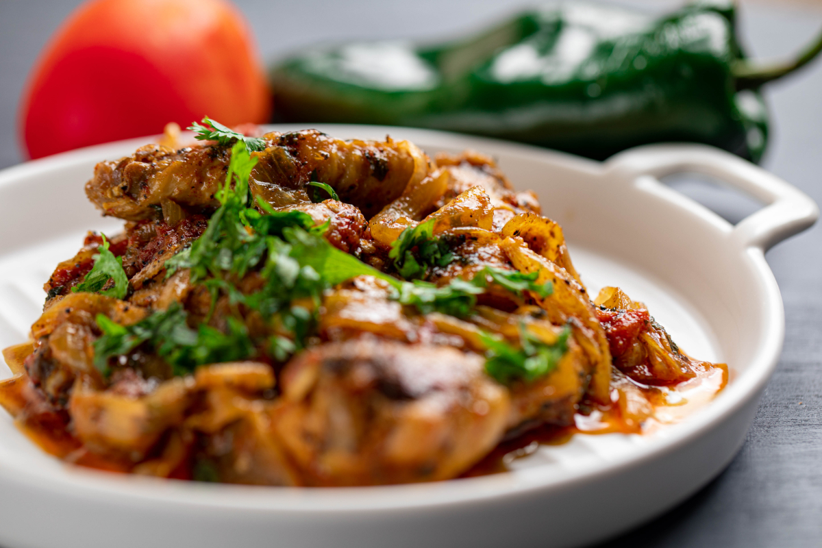 Az egész internet odavan a pofonegyszerű karamellizált hagymás tésztáért – recept!