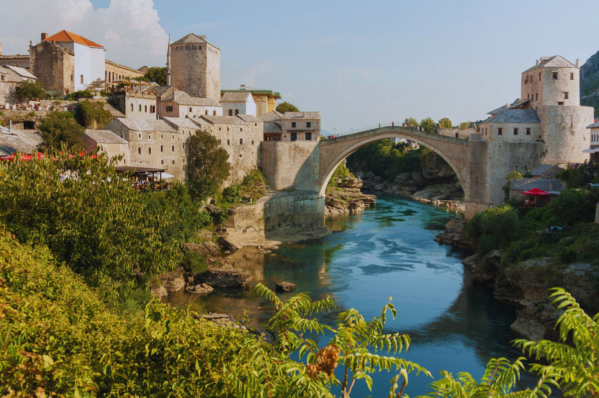 A Balkán rejtett kincsei – lenyűgöző látnivalók, ha nem utaznánk messze az ősszel