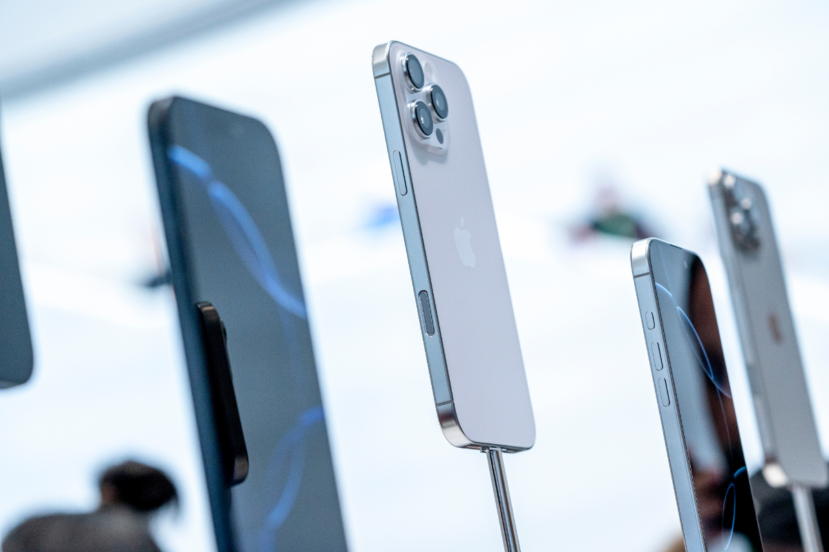 Az utazóknak is hasznos újításokkal érkezik az iPhone 16