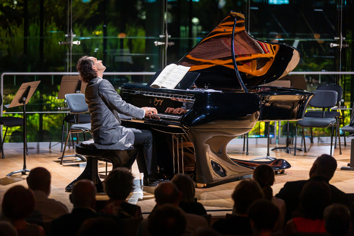 Exkluzív zenei programokkal folytatódik az MVM Classic&Club koncertsorozat