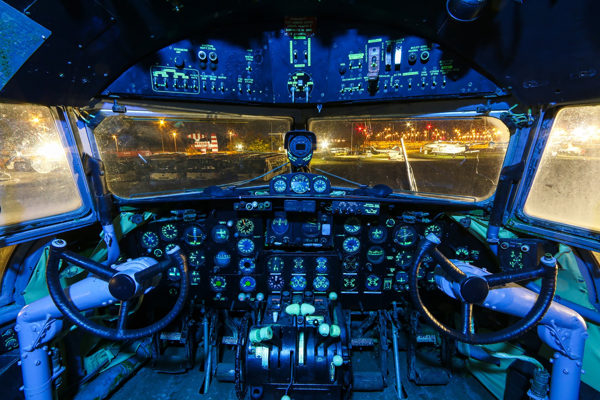 A legjobb hétvégi program: Jön a Repülőterek éjszakája!