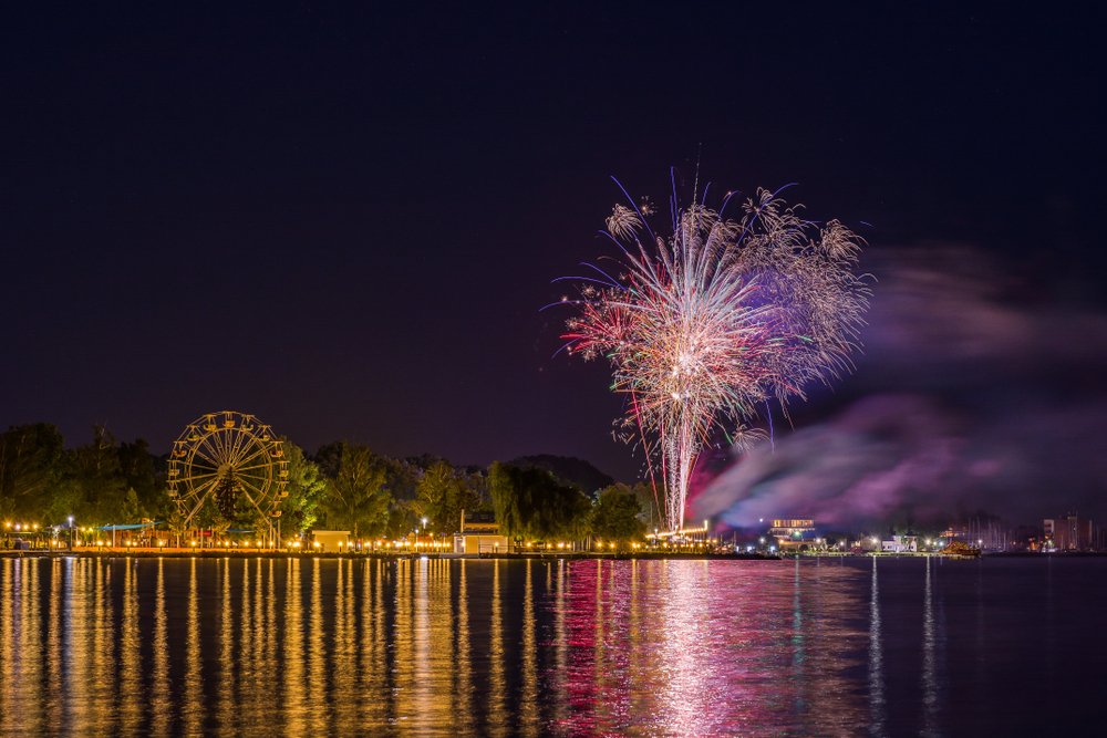 Augusztusi programkavalkád a Balatonnál