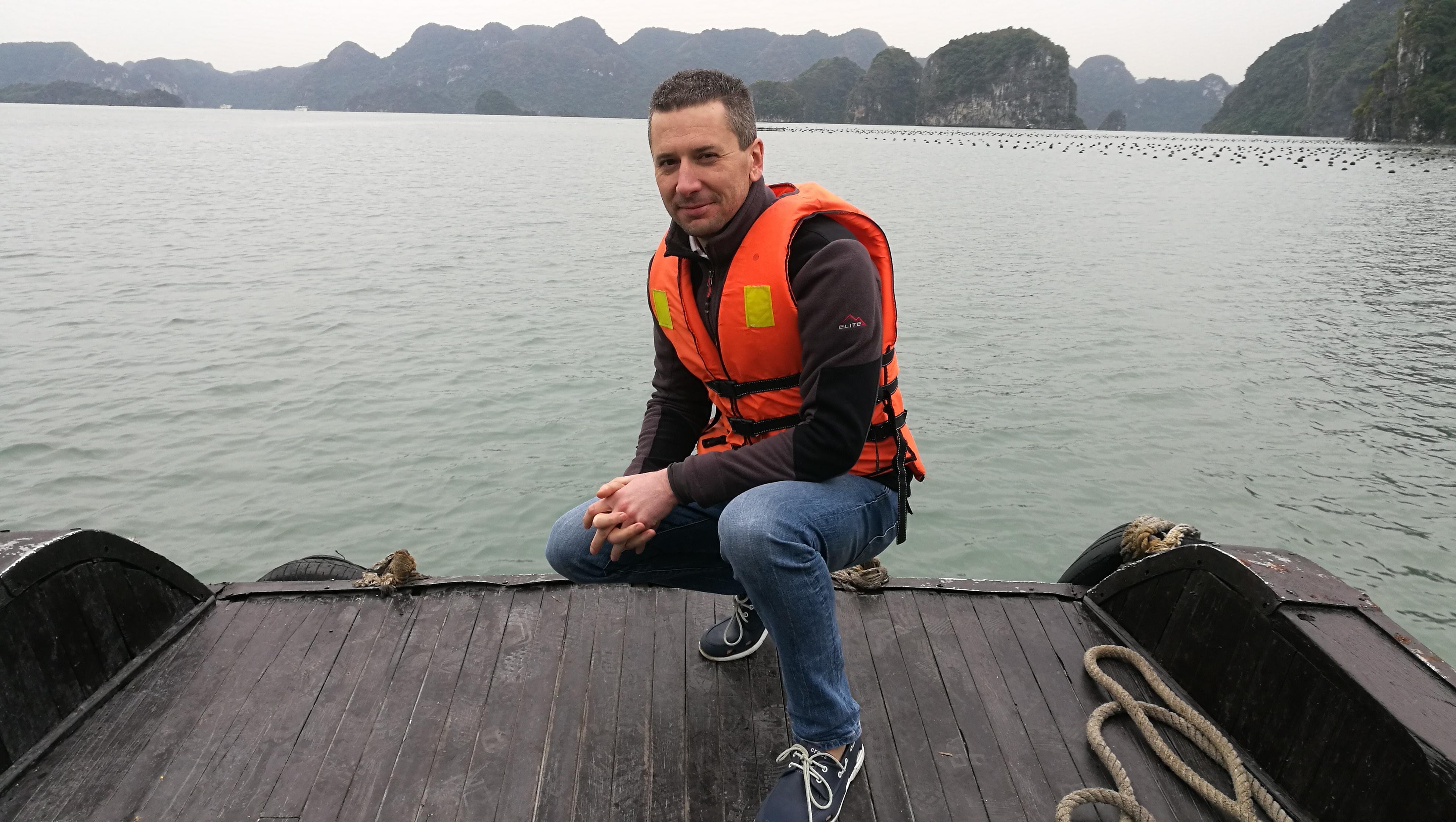 Robogóval Vietnámon át!