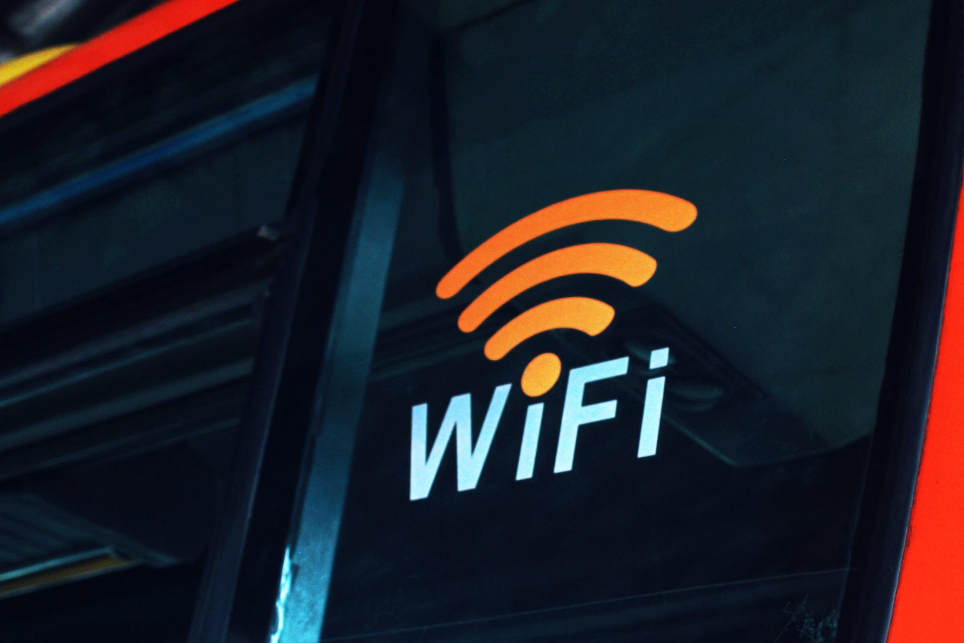 A Delta teszteli a repülőin Elon Musk wifijét