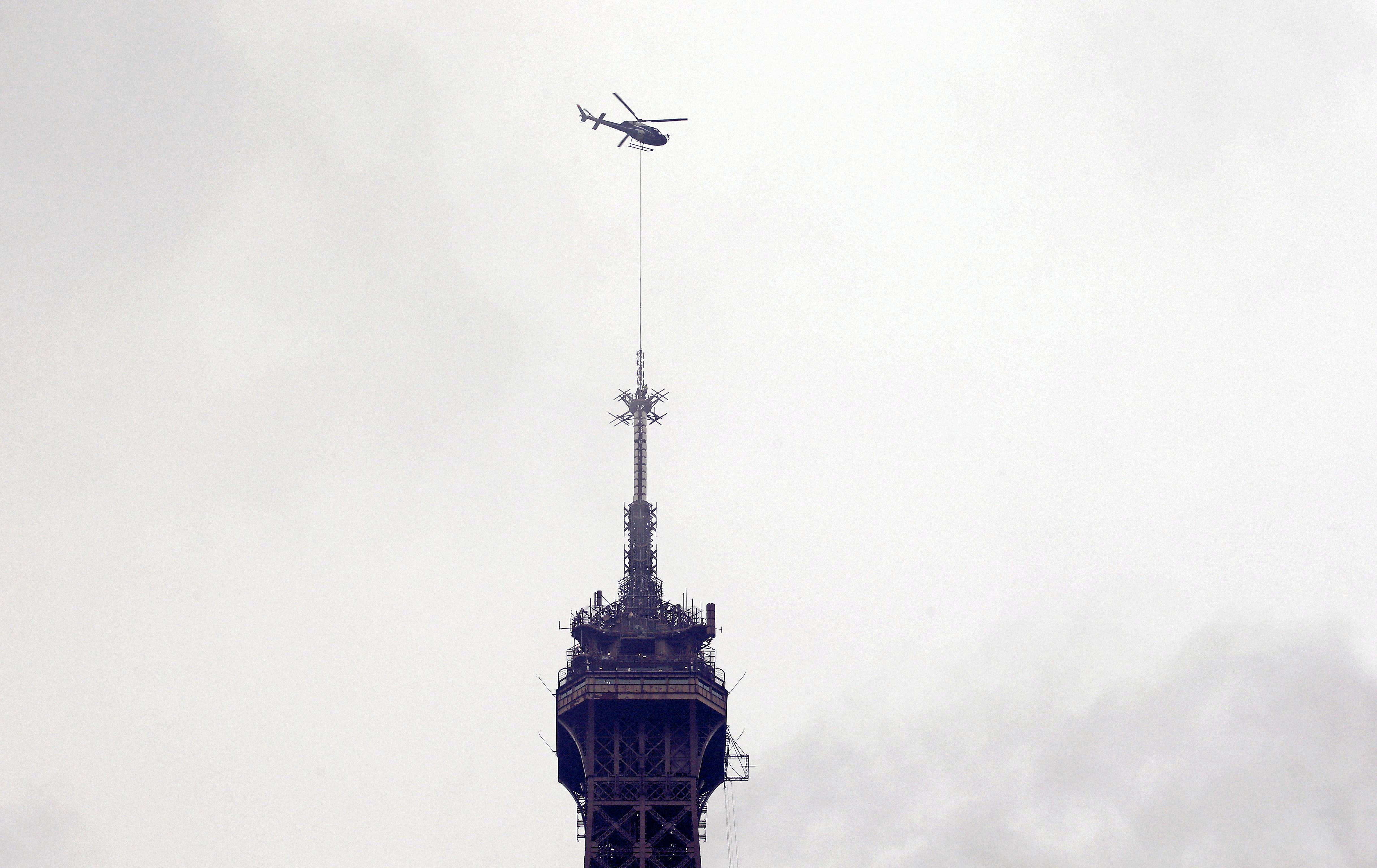 Megnőtt az Eiffel-torony