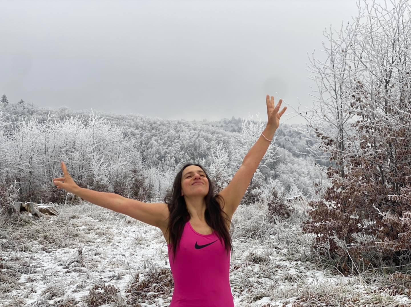 Palya Bea jeges felfrissülésért utazott a Hargitára